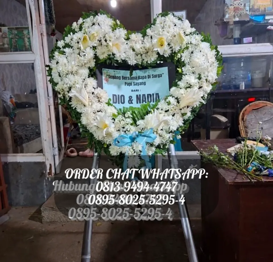 Krans Hati Putih Pita Biru